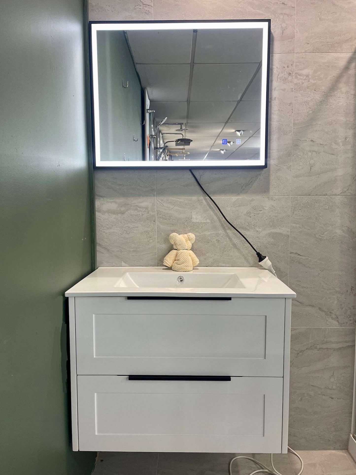 750MM HAMPTON PLYWOOD WALLHUNG VANITY