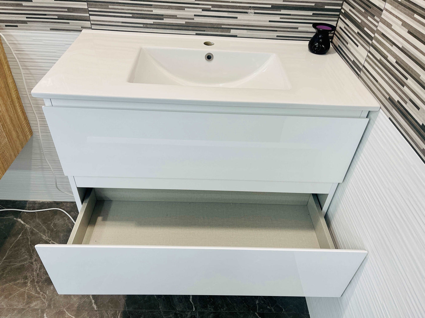 900MM NELSON GLOSS WHITE PLYWOOD WALL HUNG VANITY